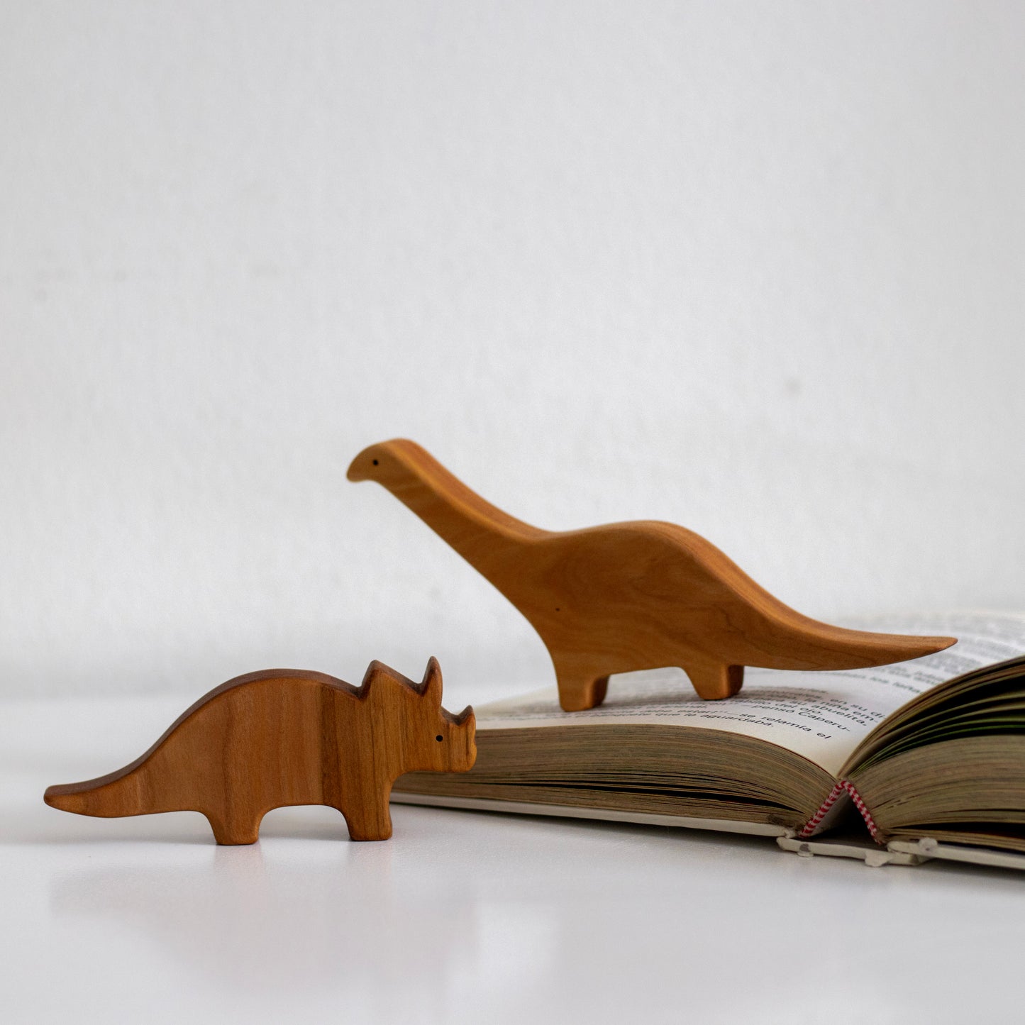 Dinosaurios de madera