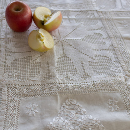 Guaira Tablecloth