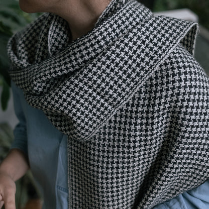 Almonte Houndstooth Scarf