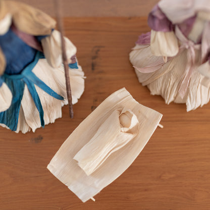 Mahís Nativity Scene